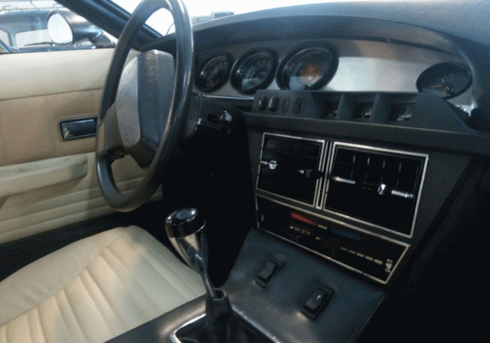 Maserati Merak 3000 de 1973 vai a leilão