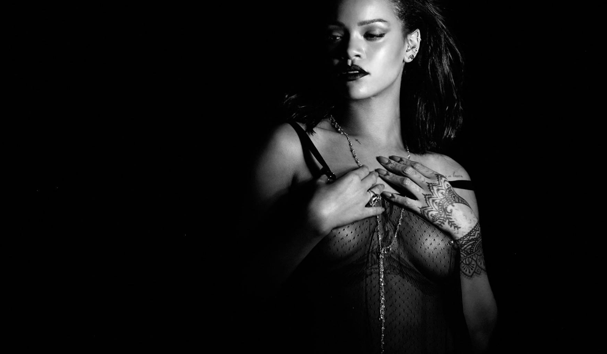 Rihanna : A bad girl que nos faz suspirar