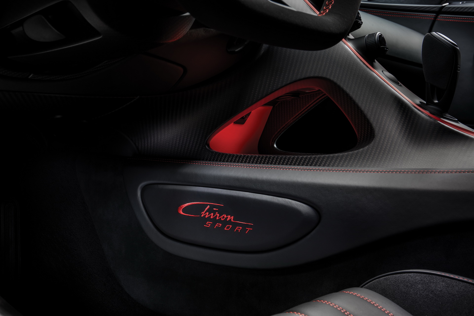 Conduzir um Chiron Sport está ao alcance de poucos condutores. Já ter no pulso um Bugatti Type 390 Sport faz corar donos de modelos da Ferrari, Aston Martin, Lamborghini e Bentley.