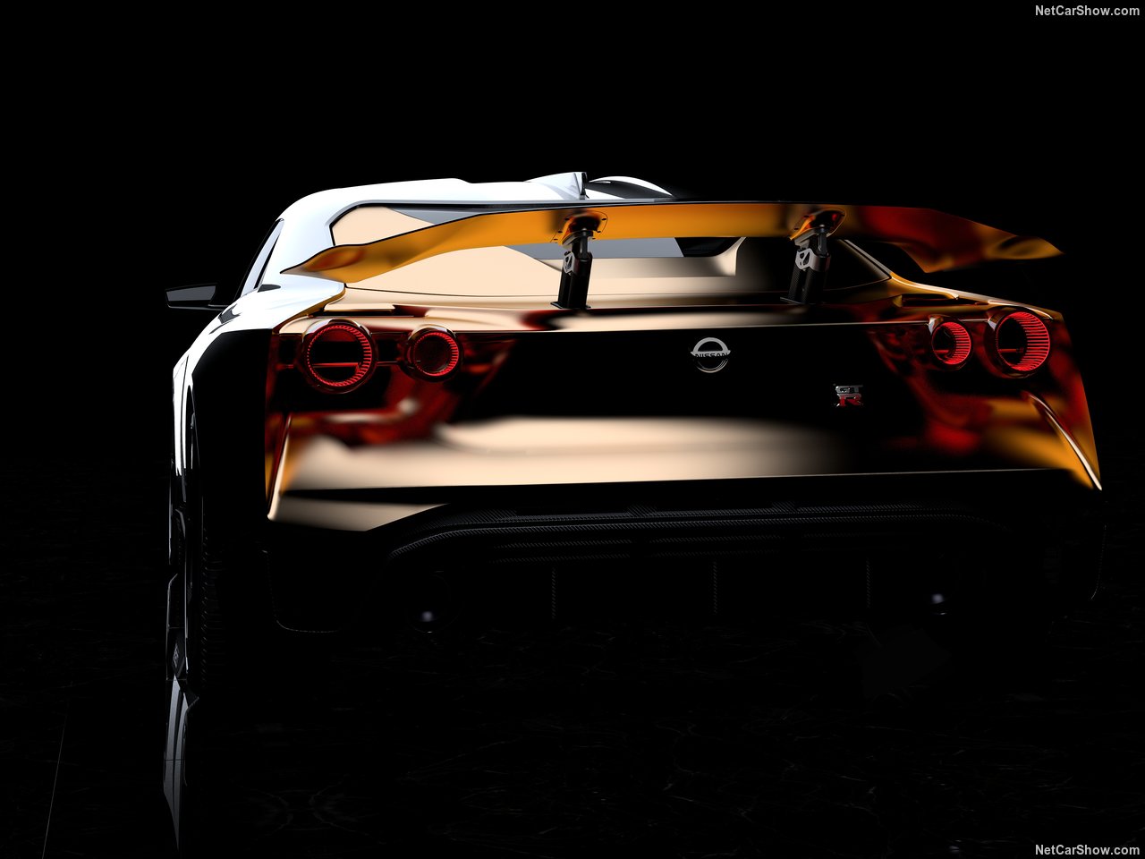 Nissan GT-R assinala 50º aniversário com um presente que todos vão querer