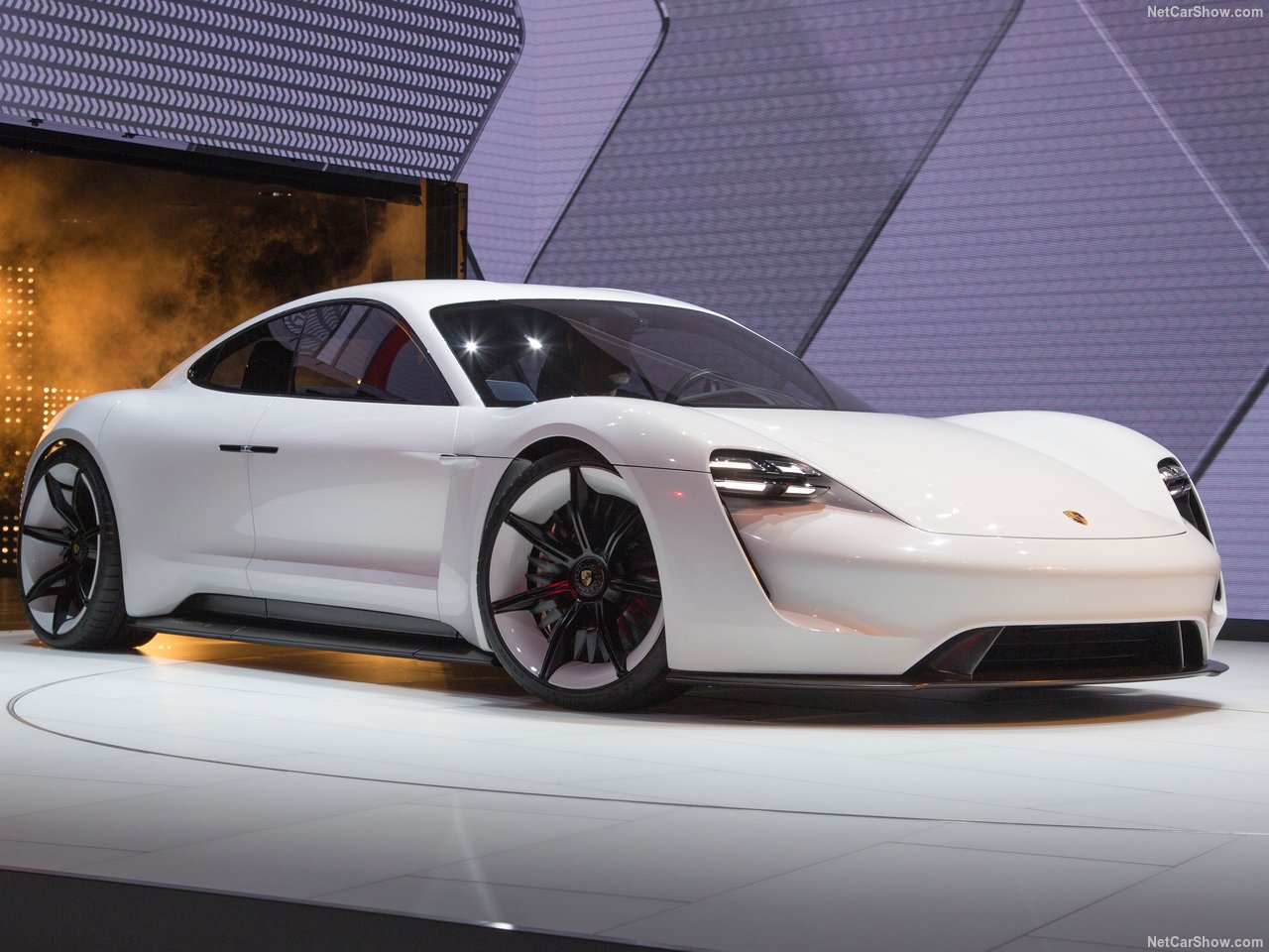 Porsche anuncia Taycan, o primeiro modelo totalmente elétrico de 600 cv