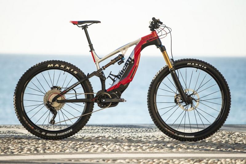 Ducati apresenta primeira bicicleta de montanha elétrica