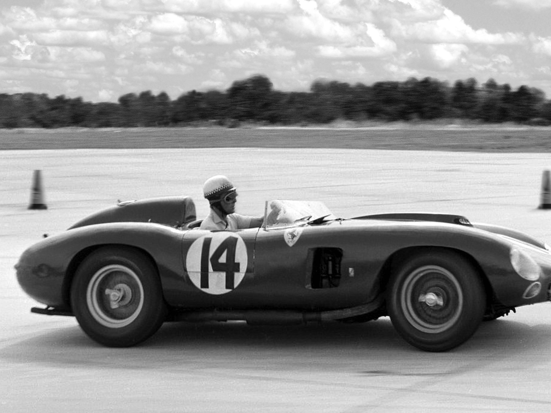 Ferrari 290 MM de 1956 conduzido por Fangio pode ser seu
