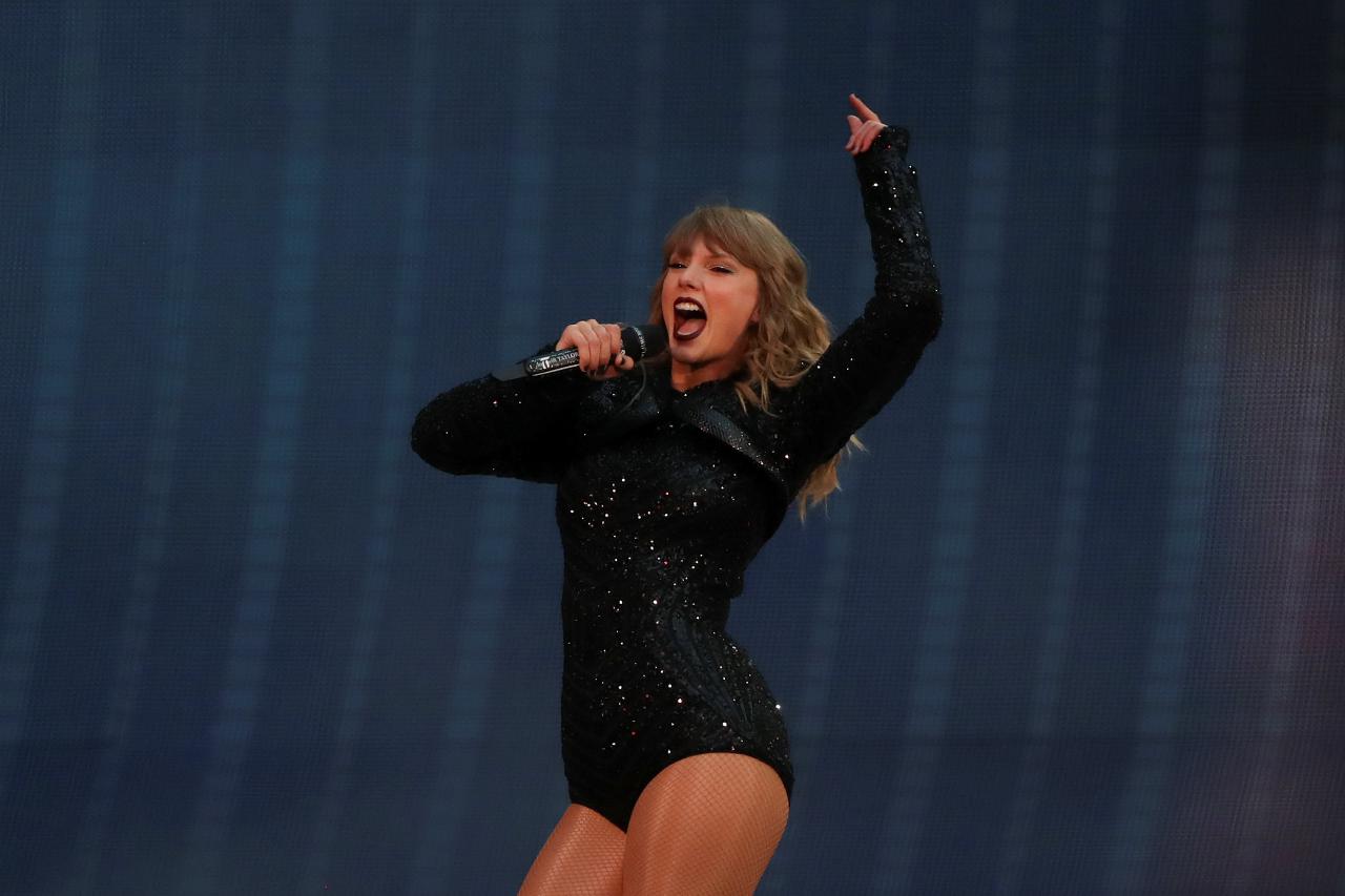 Taylor Swift recorre a tecnologia inovadora para apanhar stalkers nos concertos