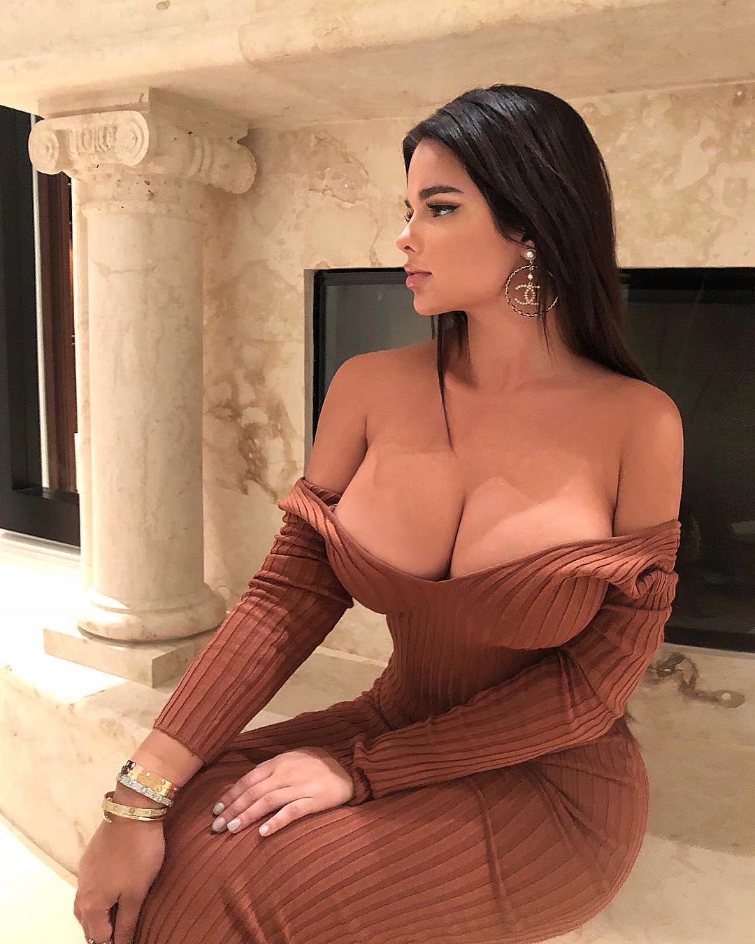Anastasiya Kvitko, a Kim Kardashian que vem do frio para fazer subir as temperaturas
