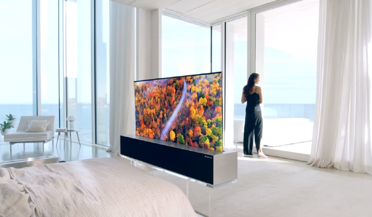 LG vai começar a vender a sua televisão dobrável e o preço impressiona