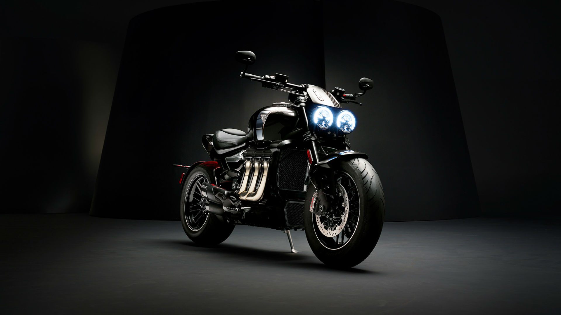 Triumph Rocket 3 TFC, a moto de produção em série com o maior motor de sempre