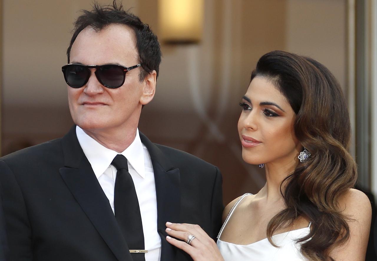 Daniella Tarantino e a ausência de lingerie que rouba o protagonismo ao marido