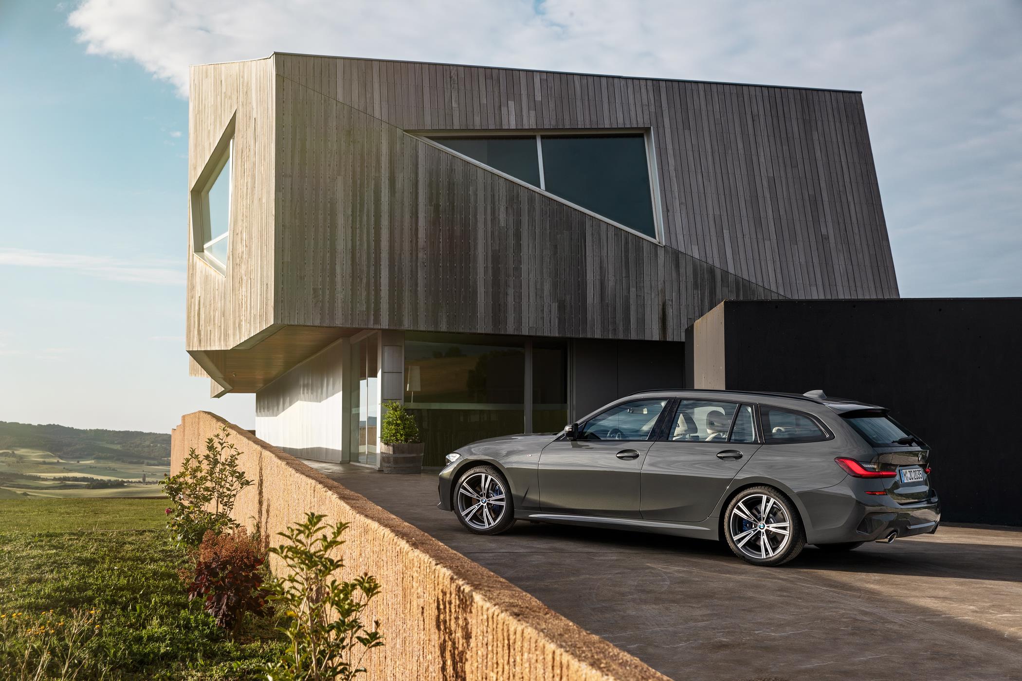Este é o novo BMW Série 3 Touring e está ainda mais versátil