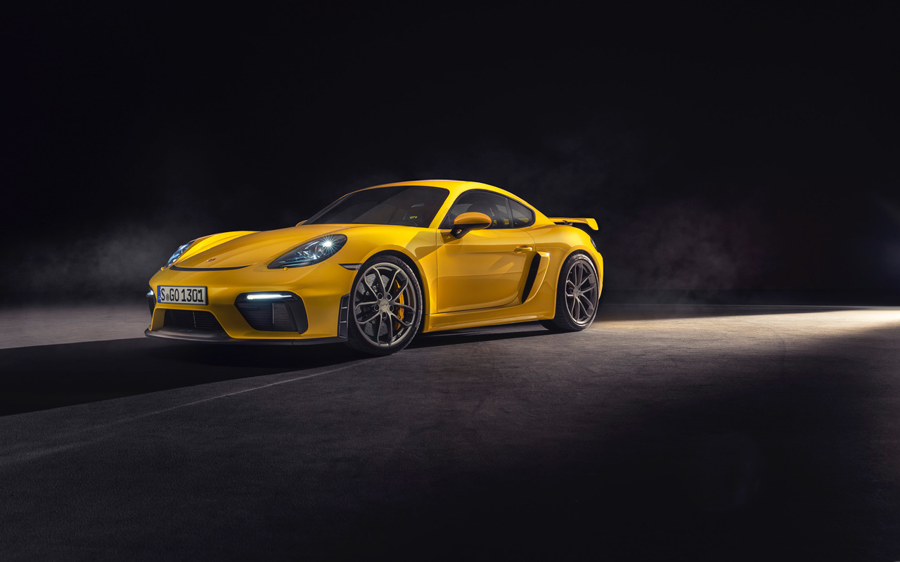 Porsche apresenta novos desportivos em dose dupla