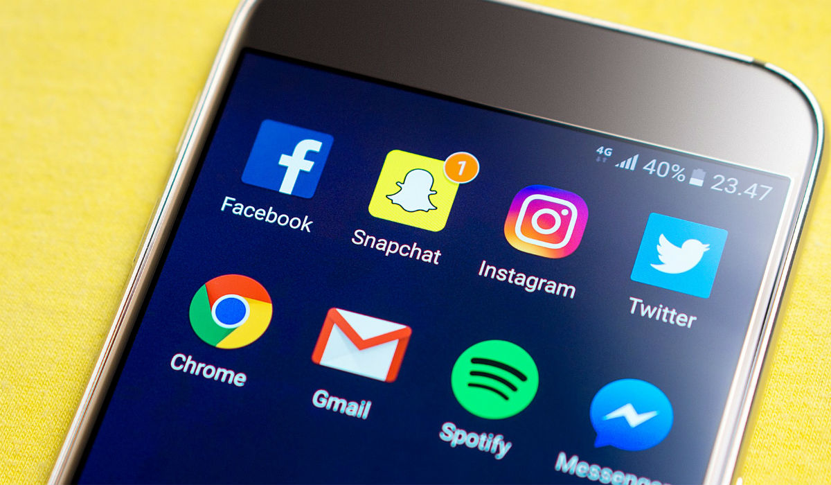 Problemas no Facebook, WhatsApp e Instagram são à escala mundial