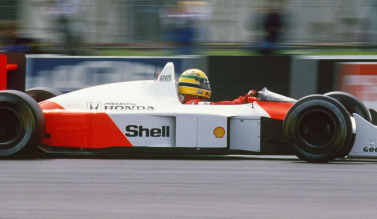 Bruno Senna conduziu McLaren de Ayrton em Interlagos