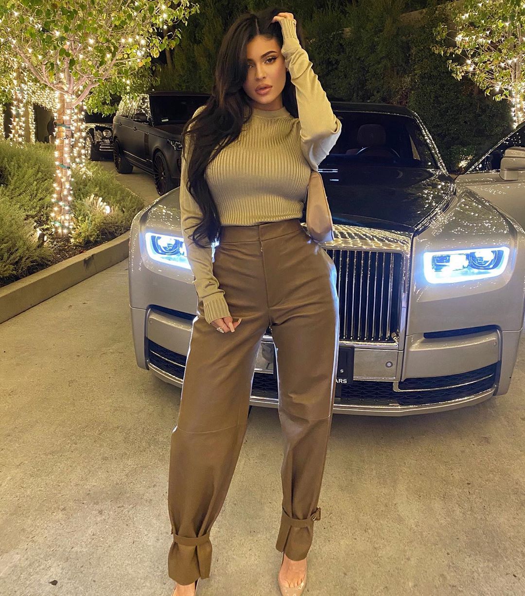 Kylie Jenner é a celebridade que mais dinheiro ganha com o Instagram