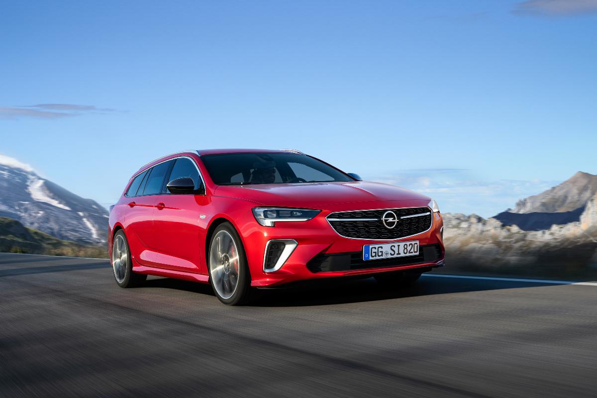 Opel atualiza Insignia GSI com um novo motor