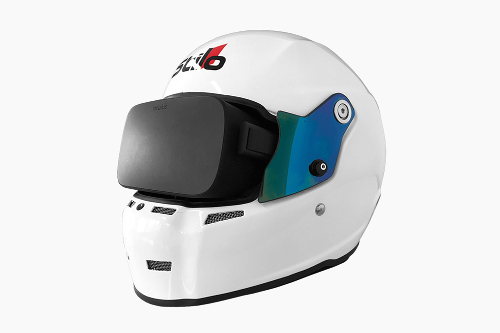 Este capacete Stilo permite realizar corridas em Realidade Virtual