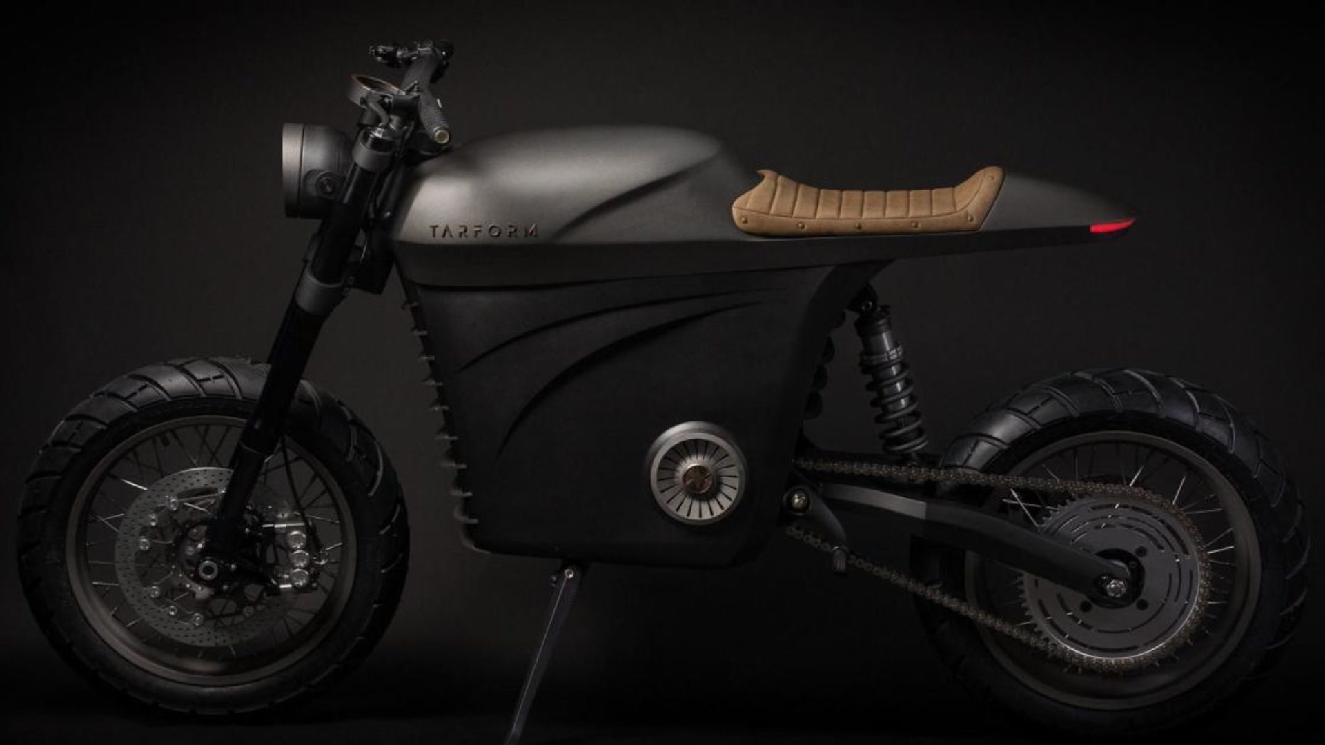 Tarform apresenta motos elétricas feitas com materiais recicláveis