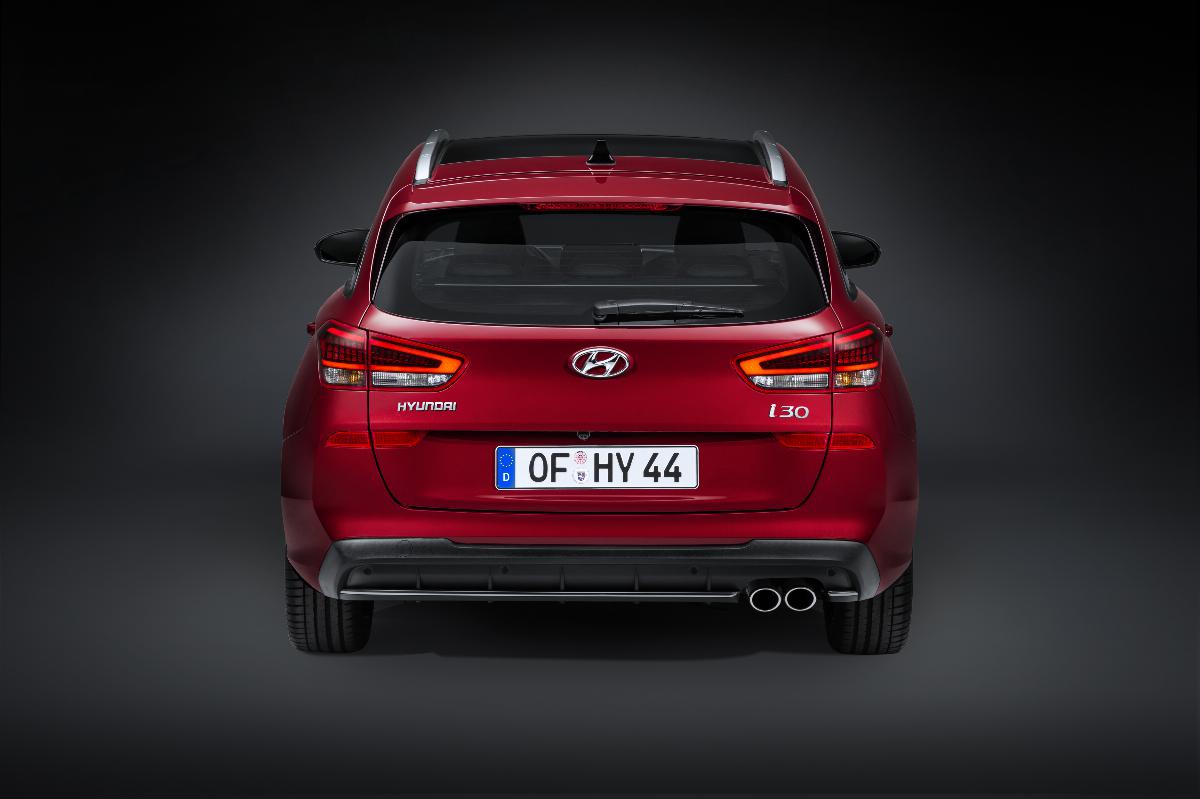 Novo Hyundai i30 apresenta-se com mais tecnologia e versões híbridas