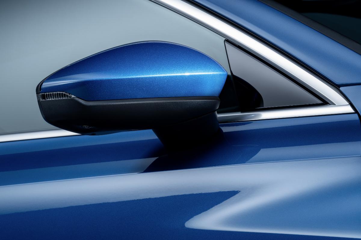 Audi A3 Sportback chega com design moderno e interior mais tecnológico