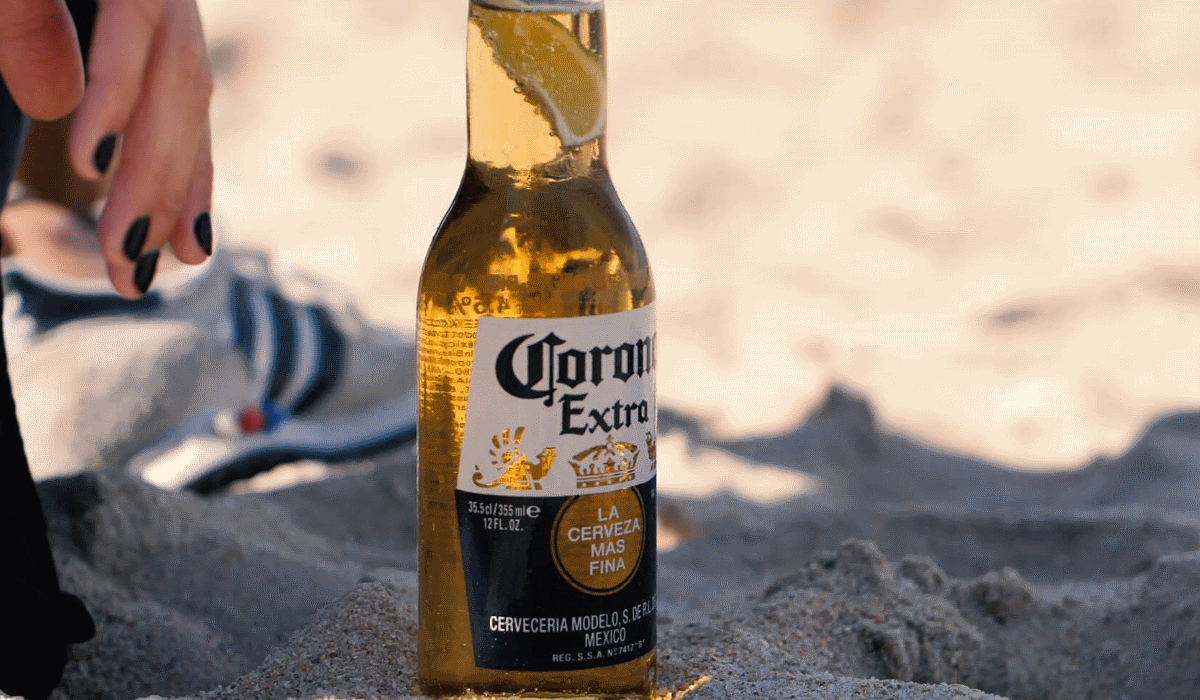 Estudo defende que coronavírus leva a um menor consumo de cerveja Corona