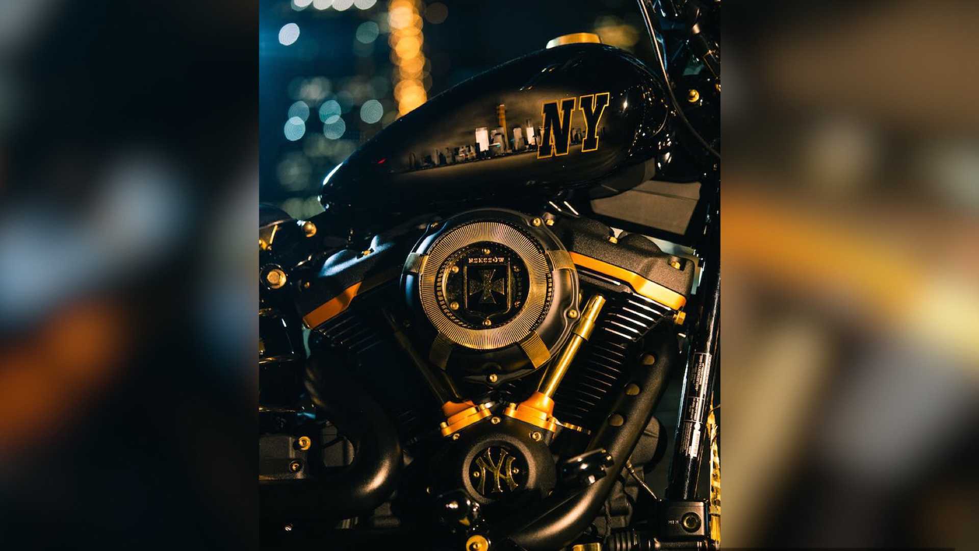 Harley-Davidson personalizada presta homenagem a Nova Yorque