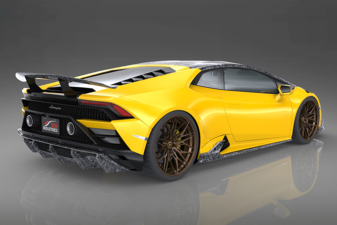 Lamborghini Huracan Evo modificado ganha fibra de carbono e potência