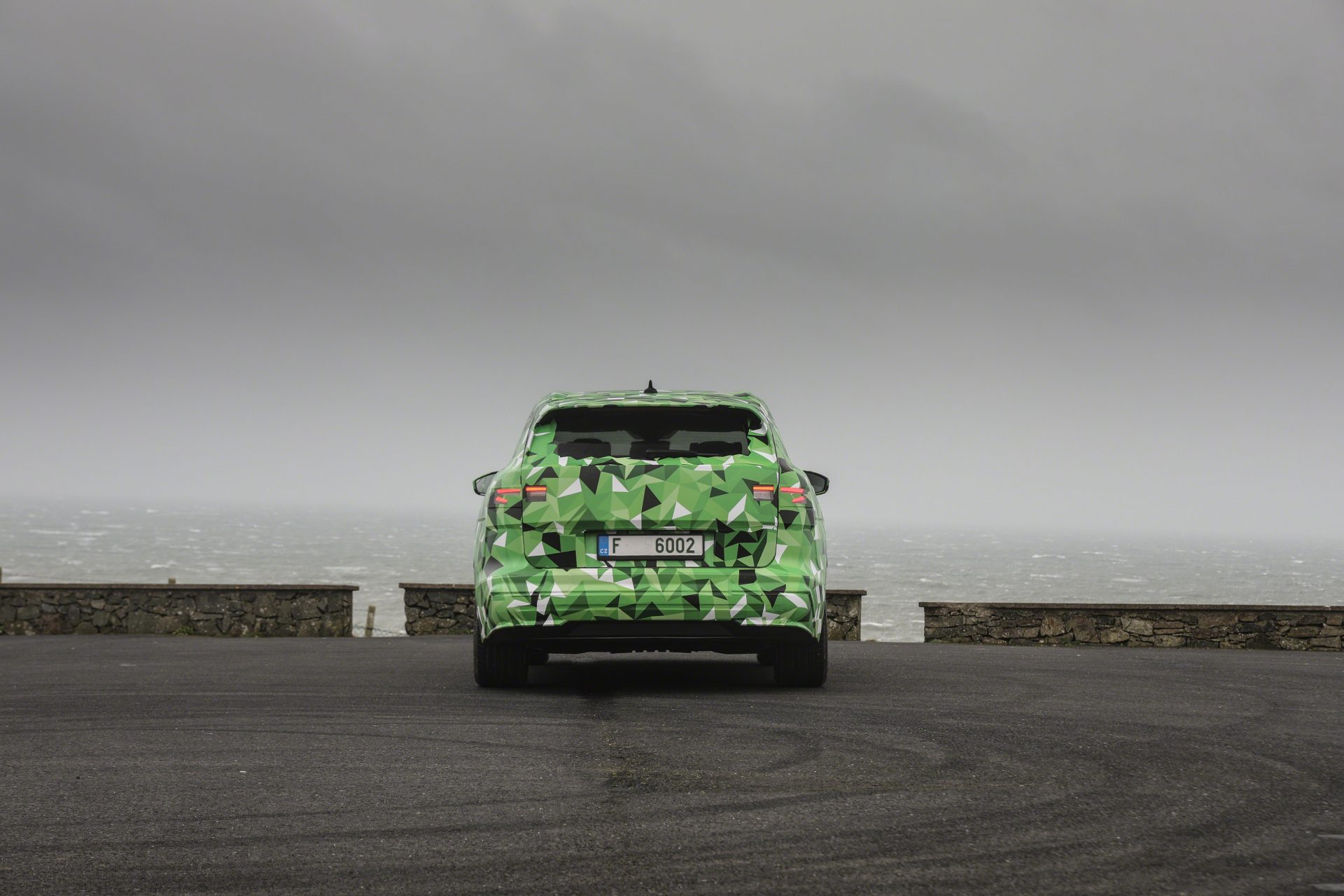 Skoda Enyaq iV, o SUV elétrico que é o carro mais potente de sempre da marca