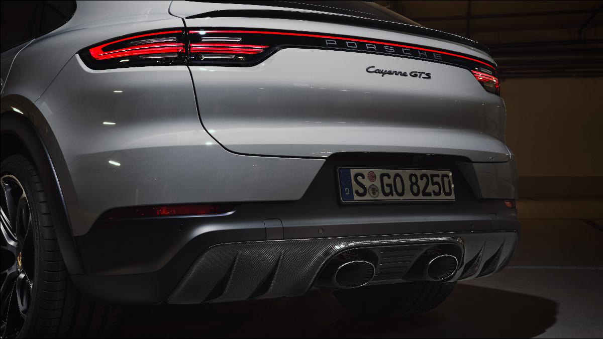 Versão GTS do Porsche Cayenne faz regressar motor V8 e já sabemos os preços