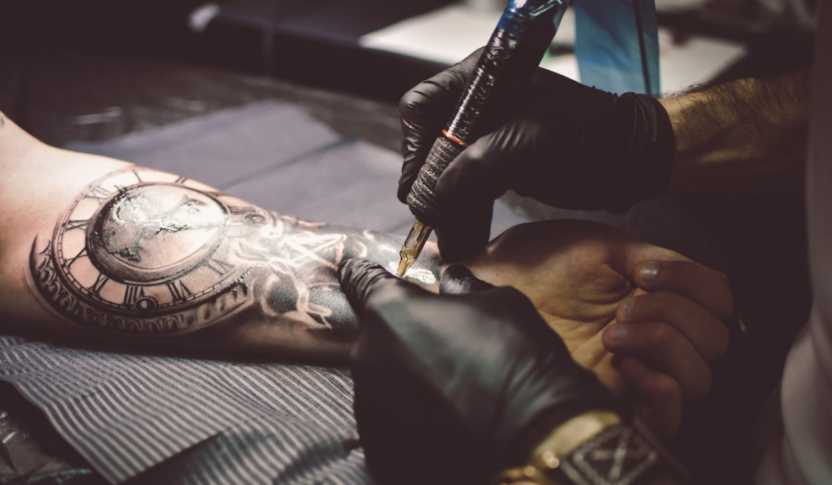 Saiba quais são as zonas do corpo mais dolorosas de tatuar