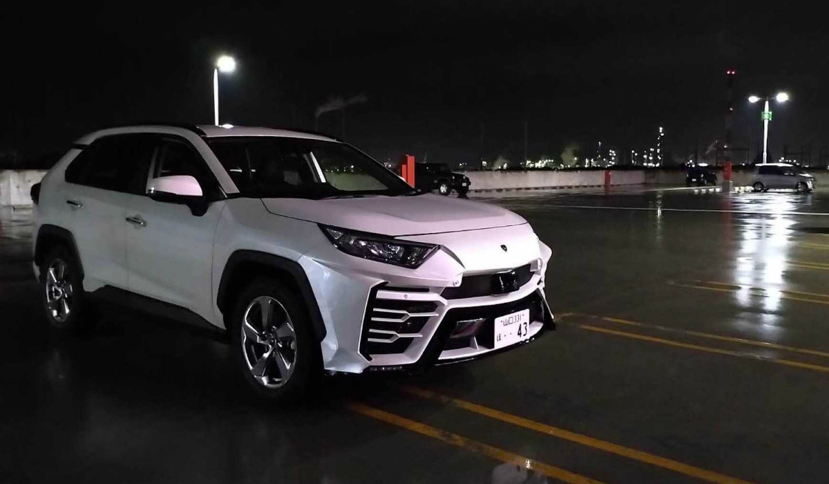 Empresa japonesa transforma Toyota RAV4 num Lamborghini Urus