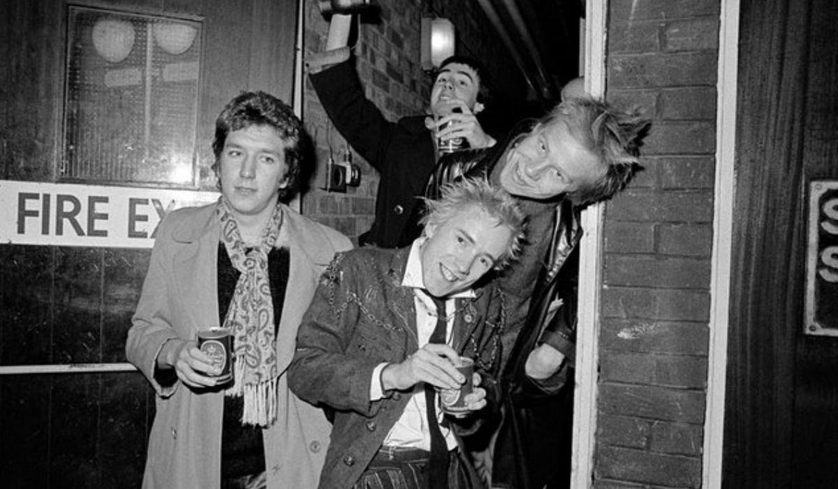 História dos Sex Pistols chega ao pequeno ecrã