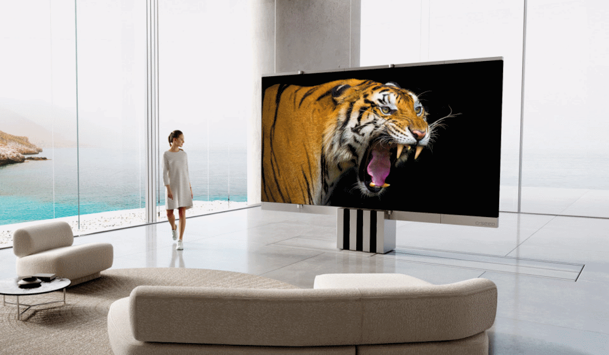 C-Seed apresenta o primeiro televisor microLED dobrável de 165 polegadas