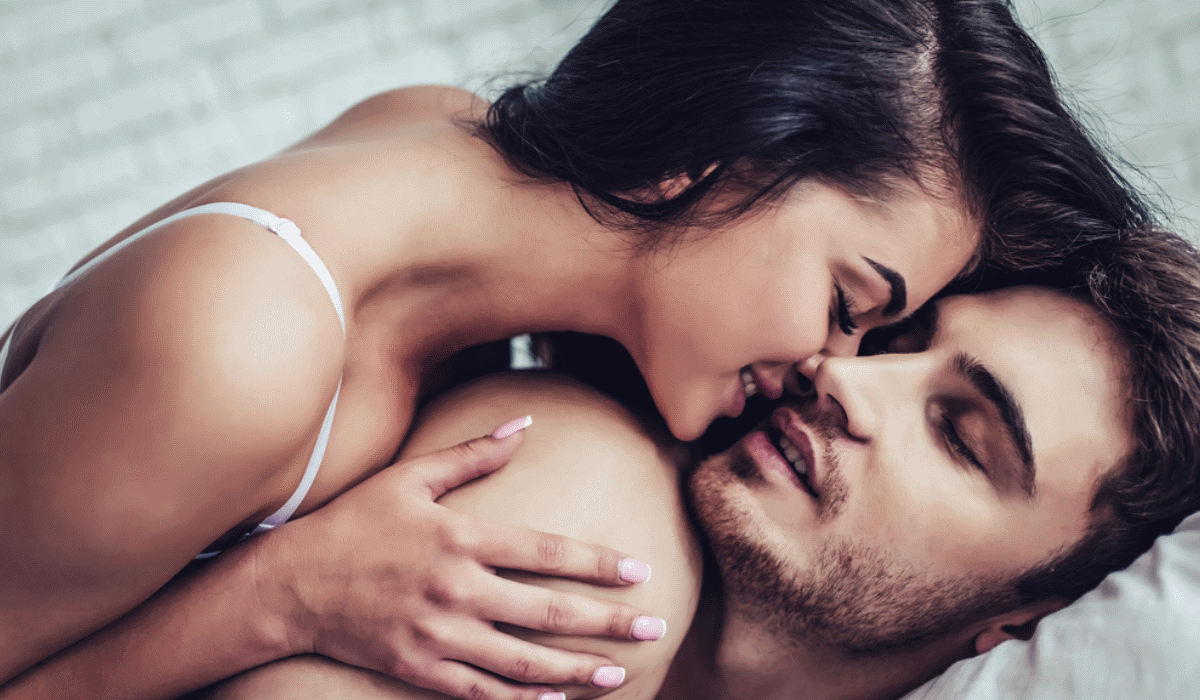 5 posições sexuais que o vão ajudar a dormir melhor