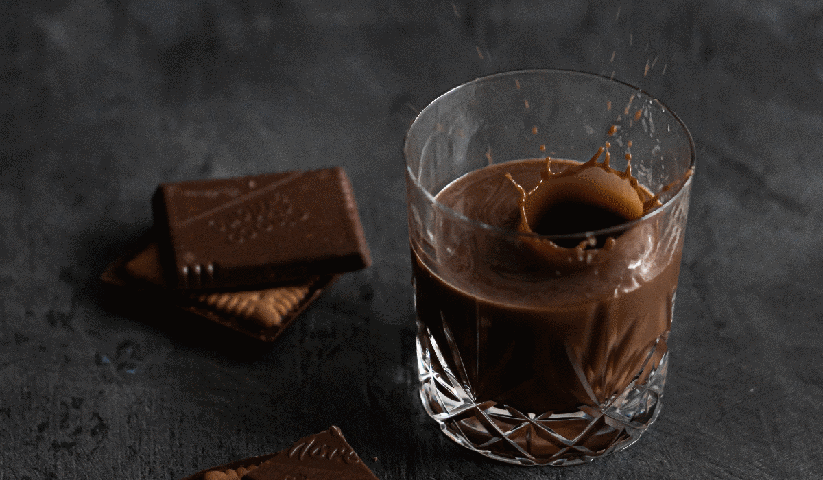 Nem imagina o bem que o chocolate quente pode fazer ao coração