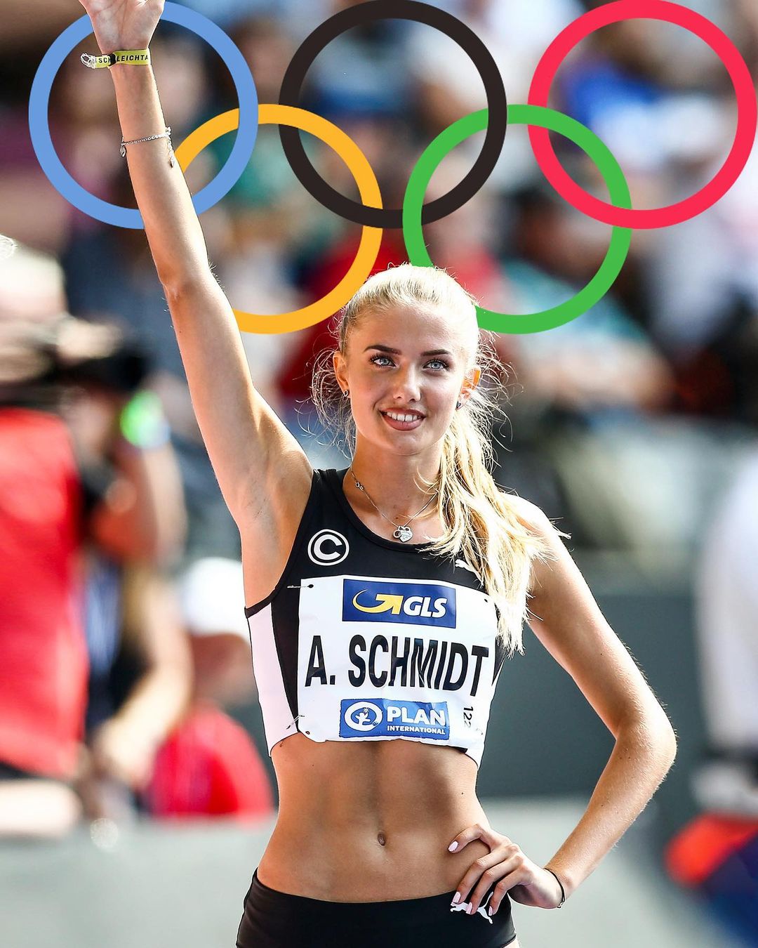 Alica Schmidt, a atleta mais sexy do mundo que não troca uma medalha por posar nua