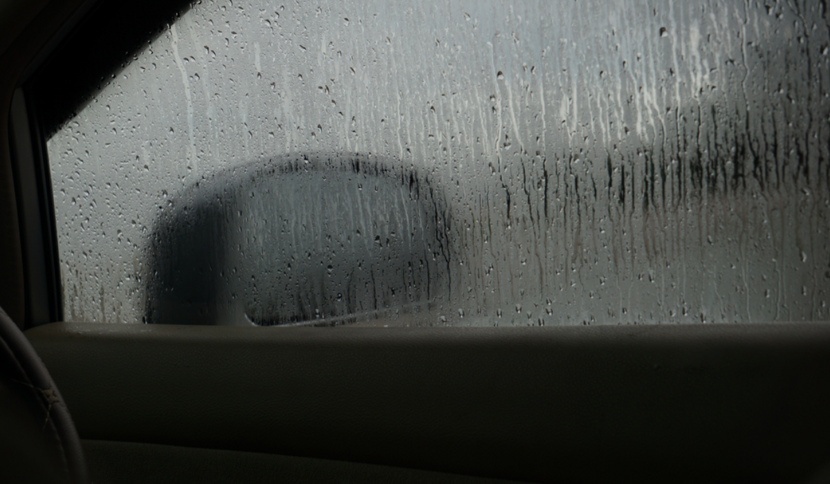 UHU quer acabar com a humidade dentro do seu carro