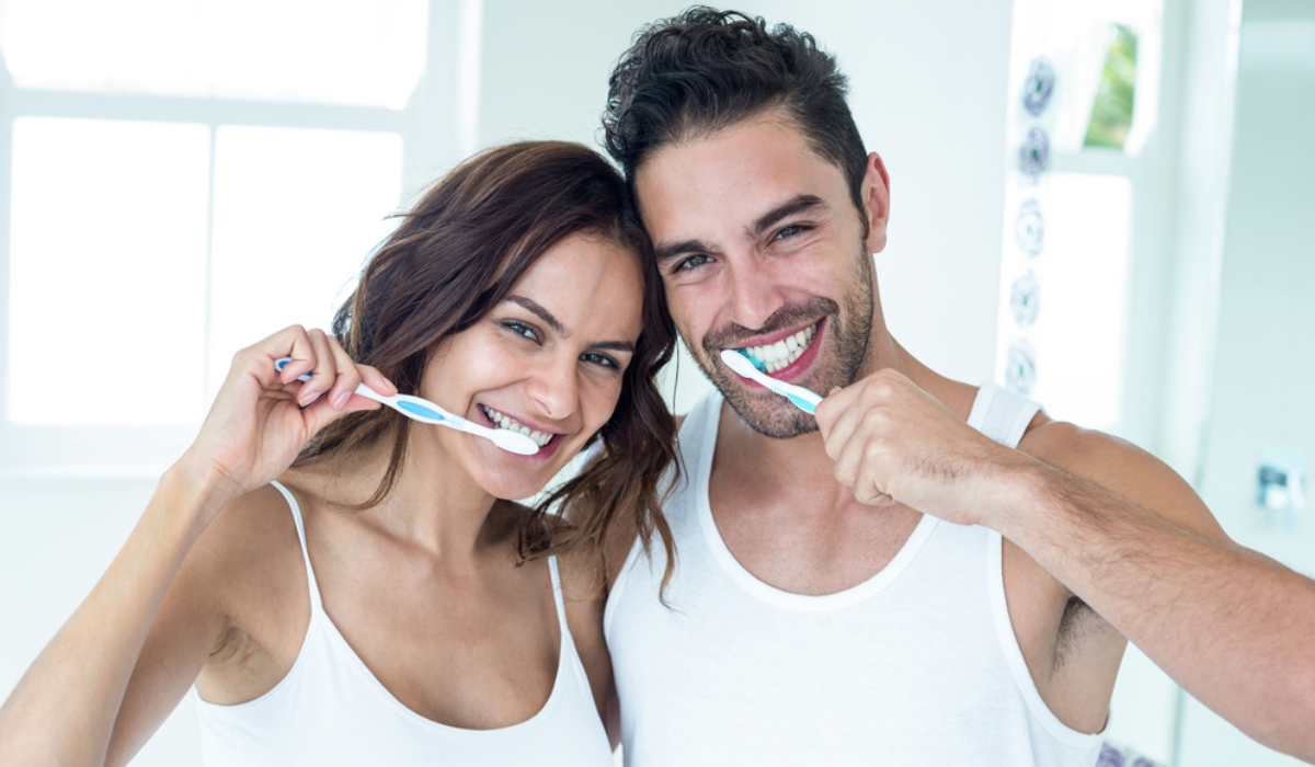 Fique a saber se anda a escovar os dentes de forma errada