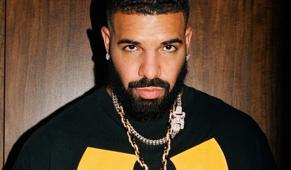 Drake pode ser processado por modelo e a culpa é do molho de pimenta e de um preservativo