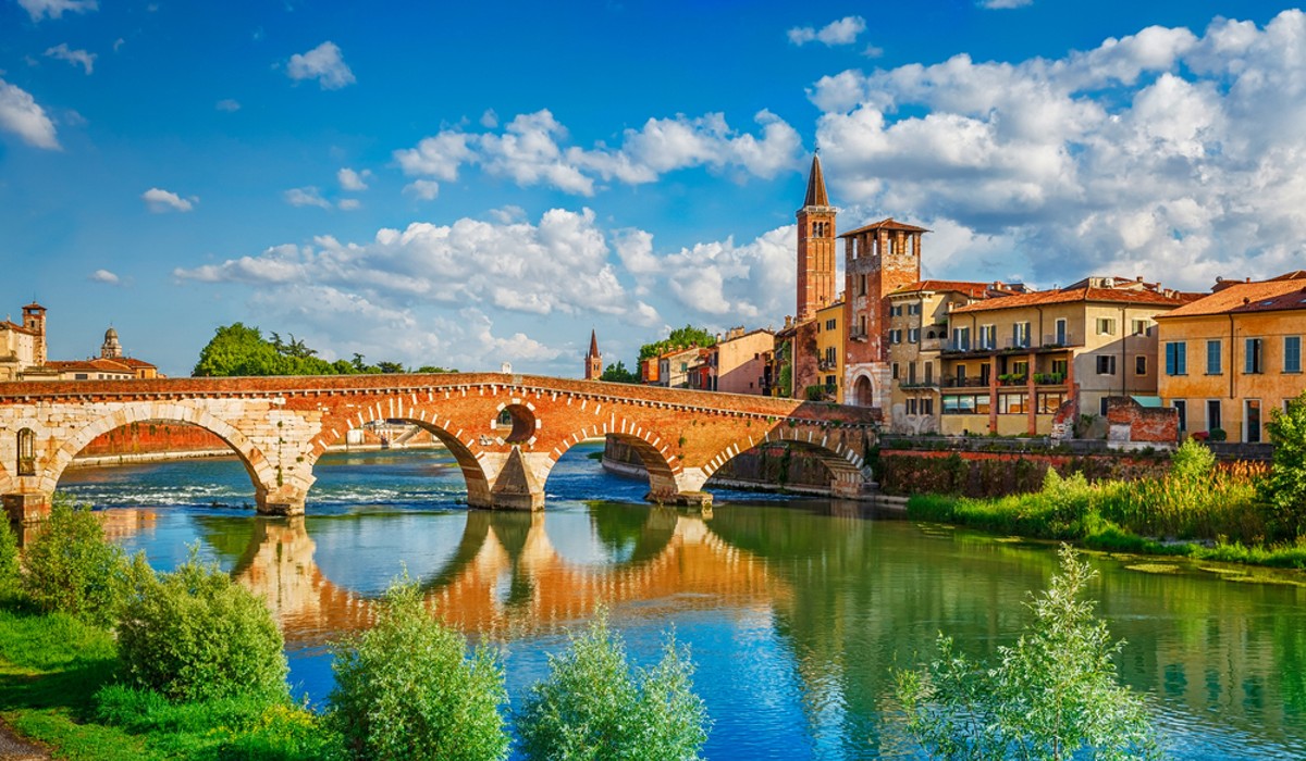 Verona, a cidade de Romeu e Julieta e dos fantásticos edifícios históricos
