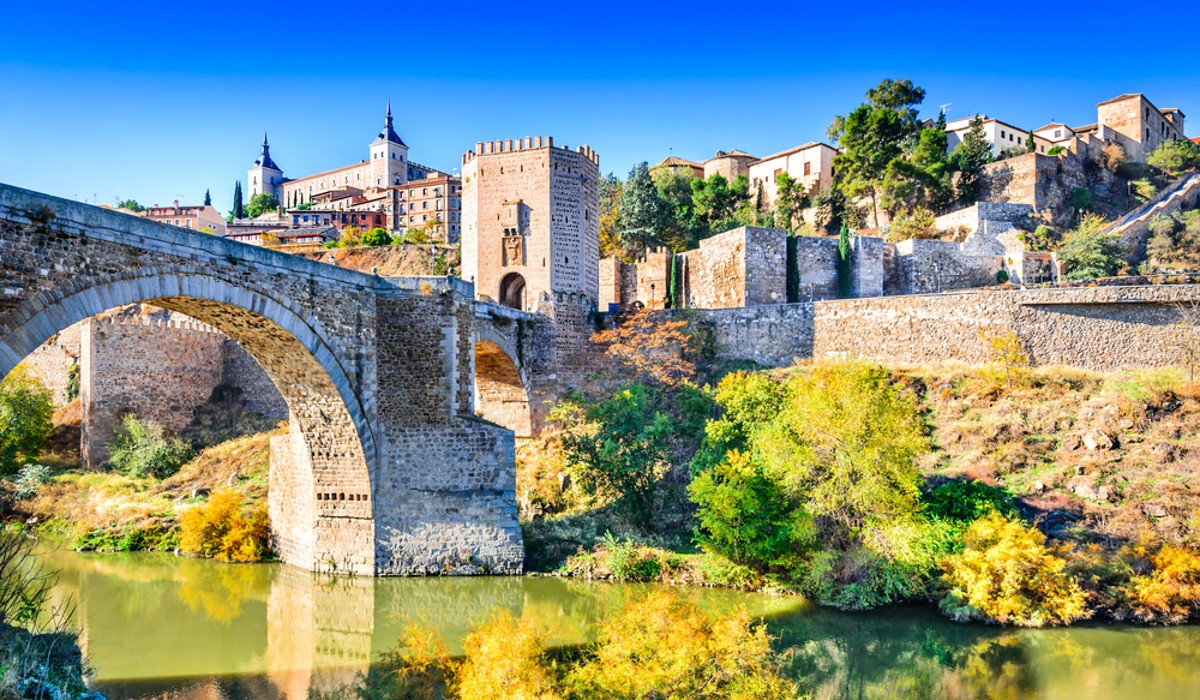 Toledo é a cidade espanhola dos edifícios históricos, de El Greco e de Dom Quixote